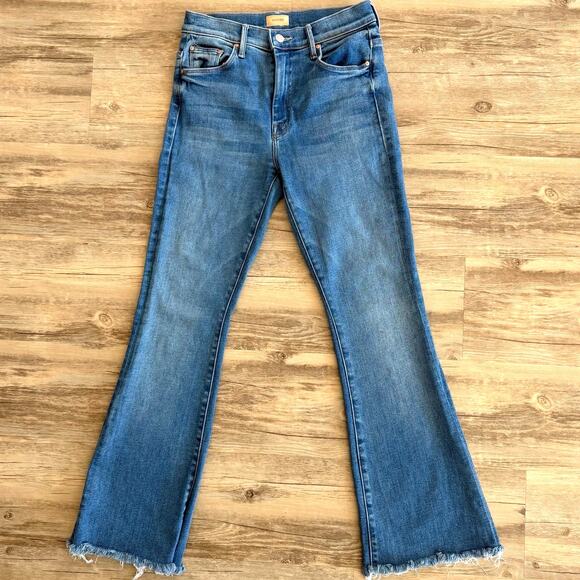 Mother The Weekender Fray Jeans Size 27 Groovy Kind of Love Flare Premium Denim - Picture 2 of 12